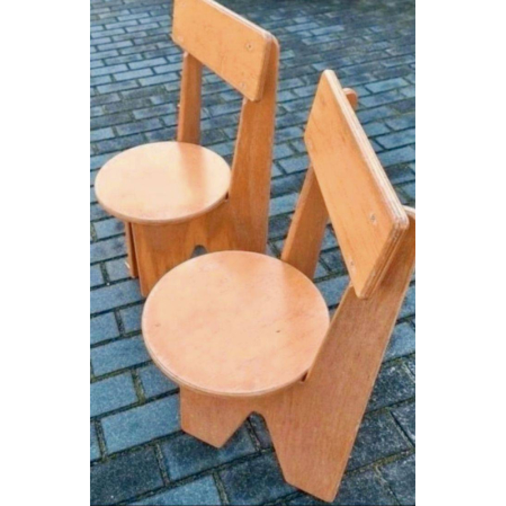 Vintage design schoolstoeltjes nr 2